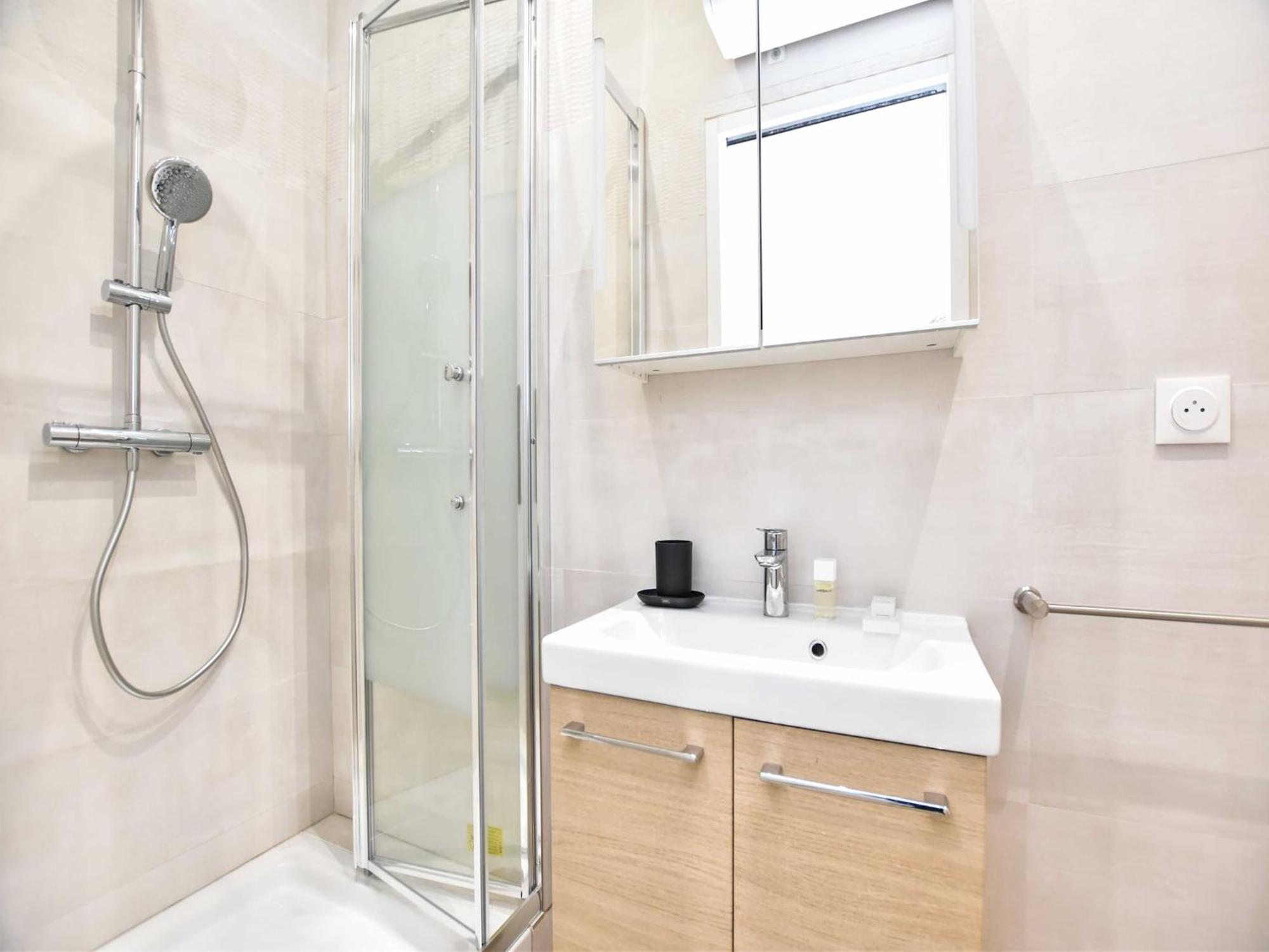 Magnificent - 1br 4p - Ste Marguerite Parijs
